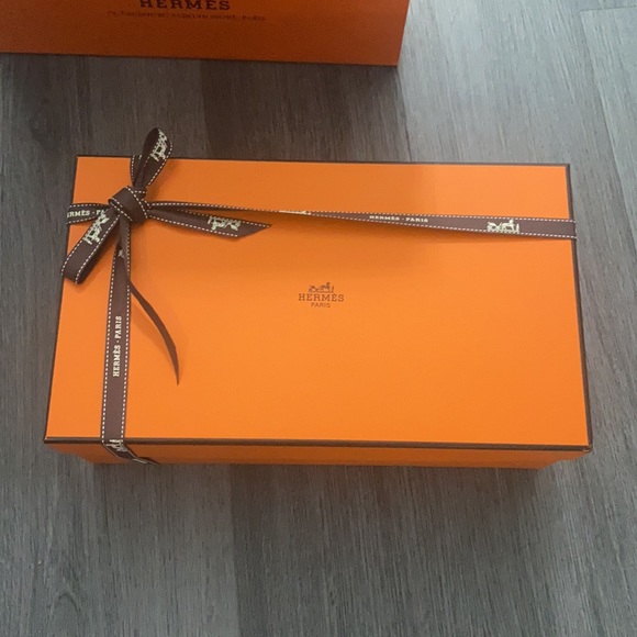 Hermès empty box and shopping bag - Picture 2 of 3